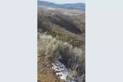 18020 Matterhorn Court, Tehachapi, CA 93561 - Photo 4