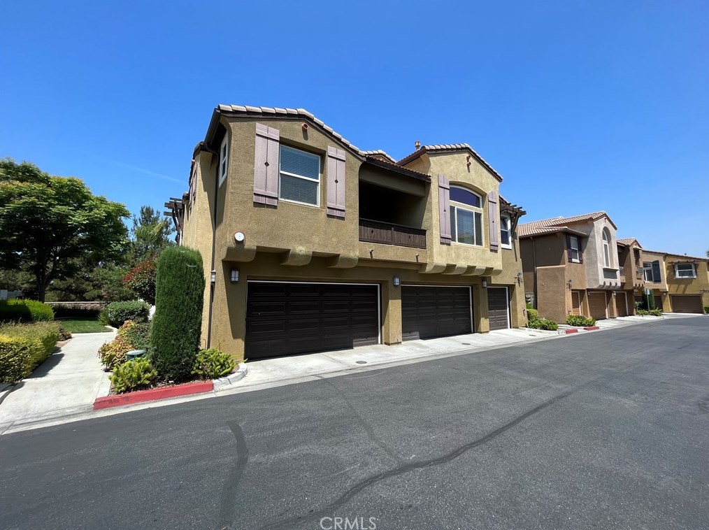 27894 John F Kennedy Dr, Moreno Valley, CA 92555-5867