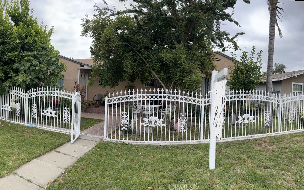 727 Towne Ave, Pomona, CA 91766-3648