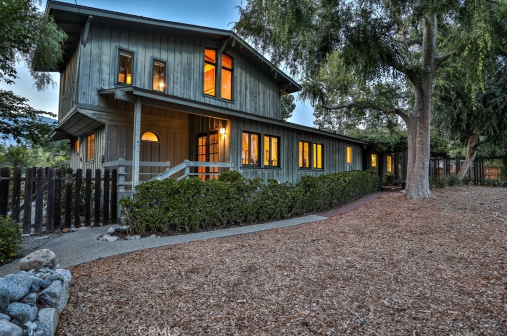 1111 Alamosa Dr, Claremont, CA 91711