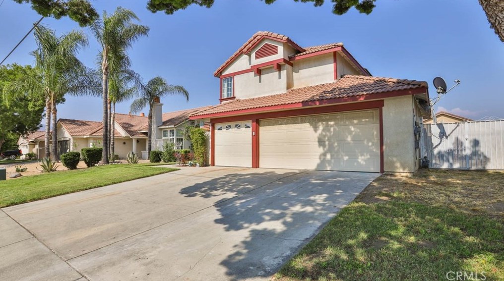 24932 Lake St, Hemet, CA 92544-4038