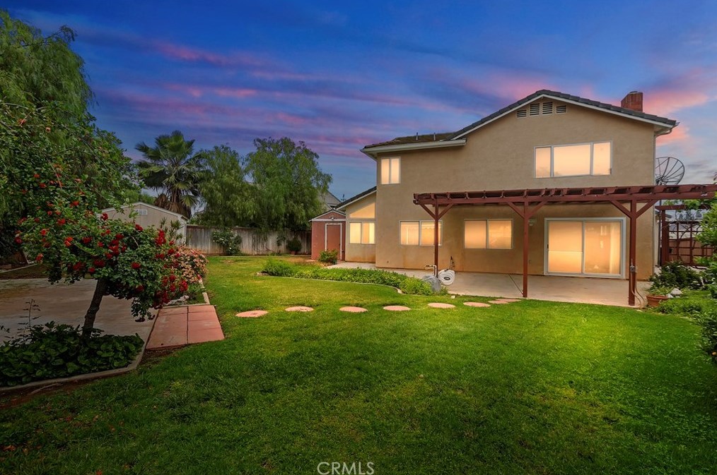 8079 Wendover Dr, Riverside, CA 92509
