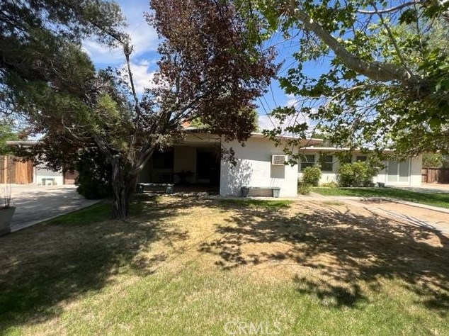 13092 Topsanna Rd, Apple Valley CA  92308-6386 exterior