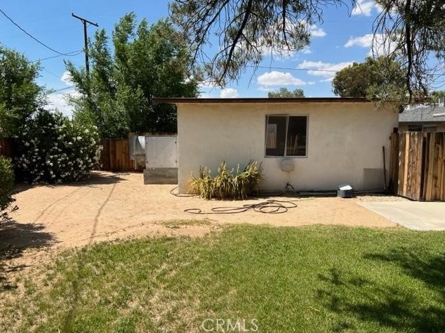 13092 Topsanna Rd, Apple Valley CA  92308-6386 exterior