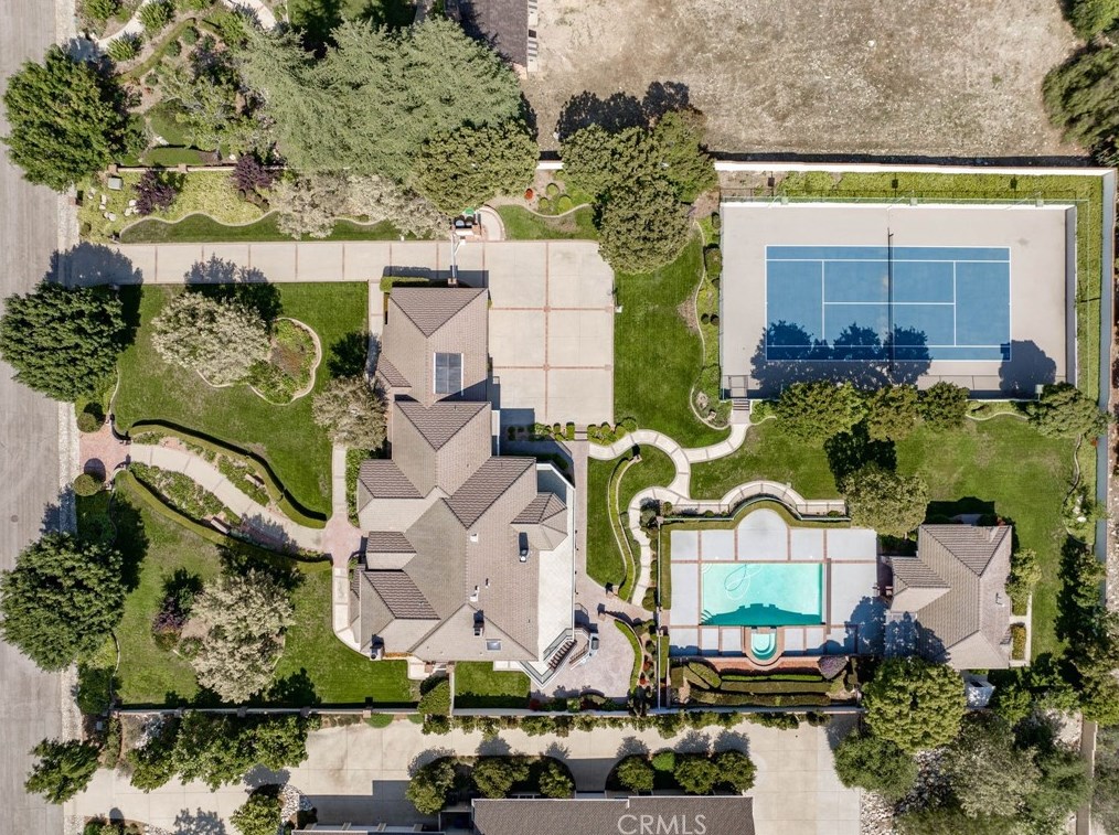 1048 E Lamonette St, Claremont, CA 91711