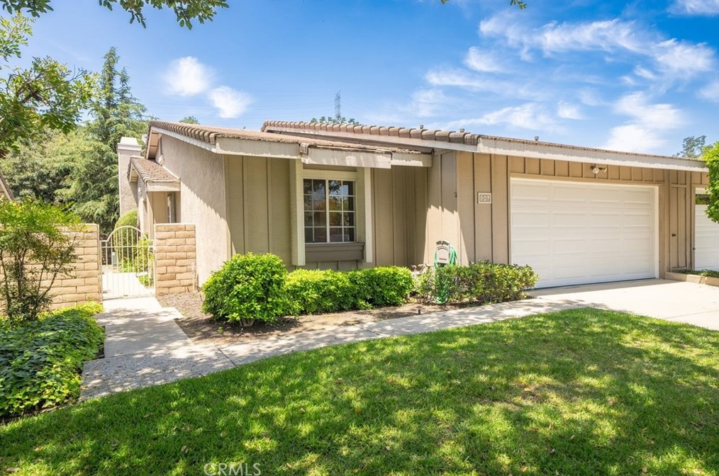 907 Shady Ln, Glendora, CA 91740
