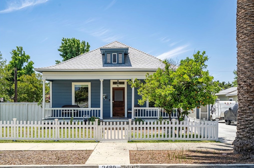 2480 5th St, La Verne, CA 91750