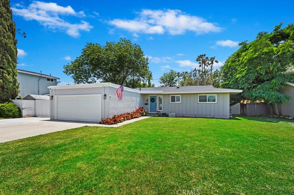 1014 Rancho Rd, Corona, CA 92882-4044