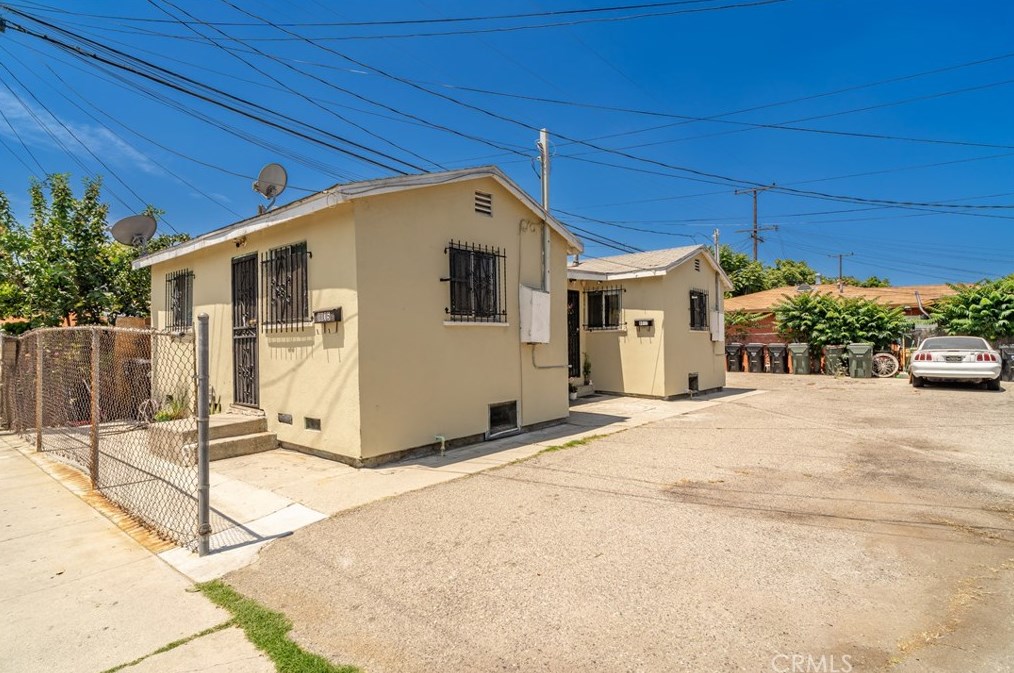 8011 Gephart Ave, Bell, CA 90201