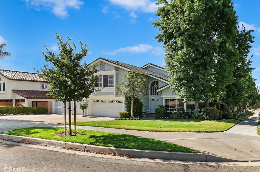 962 W Pinto Ct, Upland, CA 91786