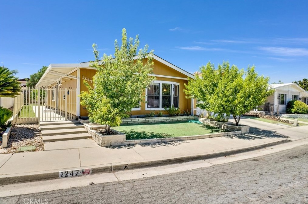 1247 Cabrillo Dr, Hemet, CA 92543-2648
