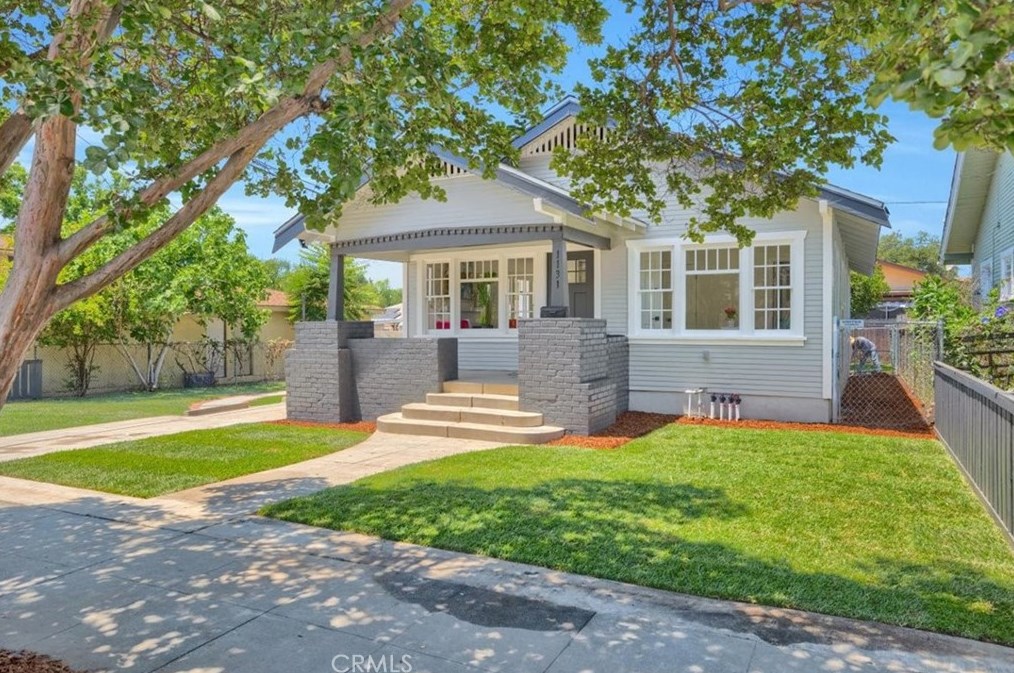 1131 Wisconsin St, Pomona, CA 91768-3051