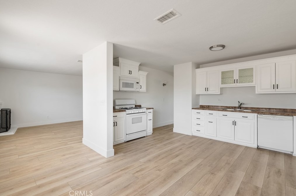 7415 Lincoln Ave, Riverside, CA 92504