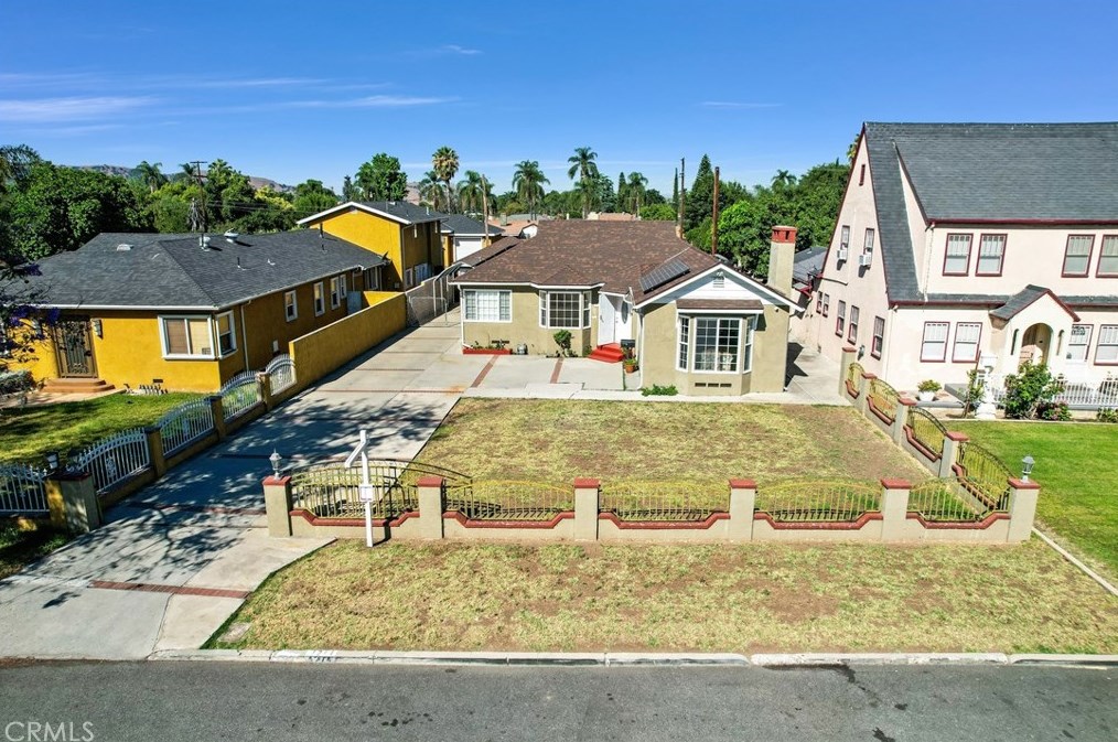 1271 Hamilton Blvd, Pomona, CA 91768-2430