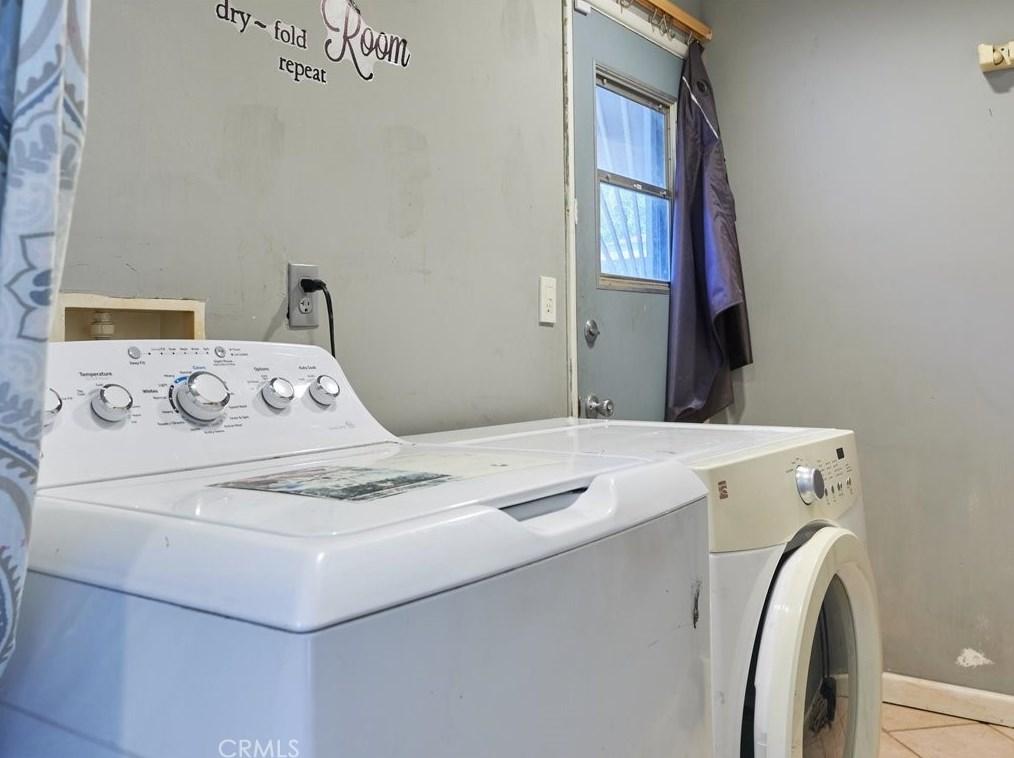 186 Stanford St, Hemet CA  92544-4907 exterior