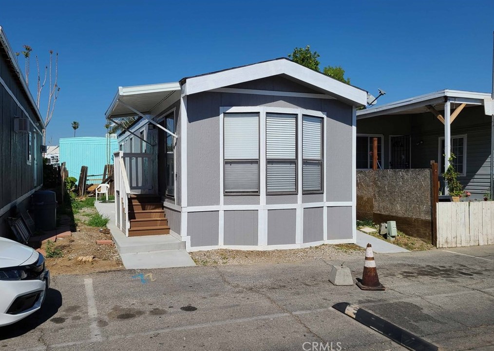 7650 Balboa Blvd #103, Van Nuys, CA 91406