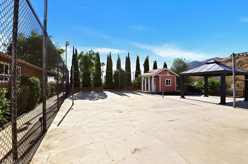 26324 Kalmia Ave, Moreno Valley CA  92555-1720 exterior