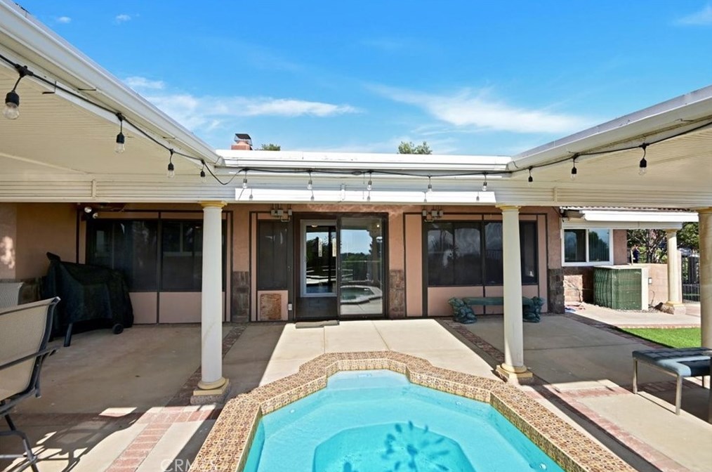 26324 Kalmia Ave, Moreno Valley CA  92555-1720 exterior