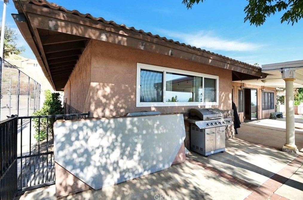 26324 Kalmia Ave, Moreno Valley CA  92555-1720 exterior