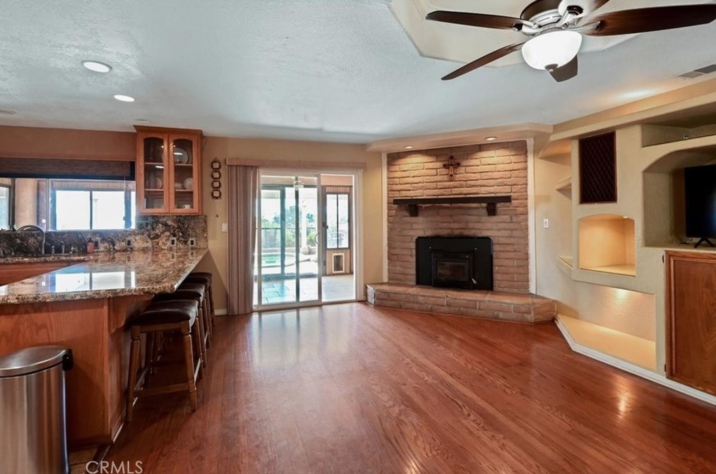 26324 Kalmia Ave, Moreno Valley CA  92555-1720 exterior