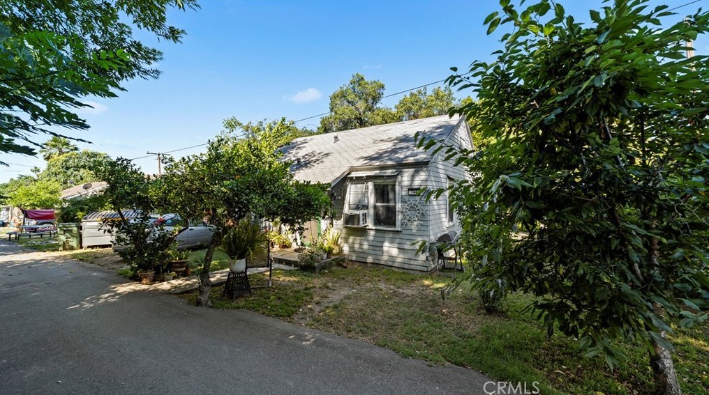 738 E Sacramento St, Altadena, CA 91001