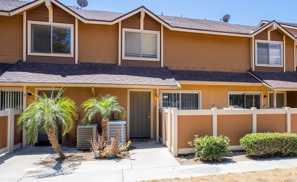 1460 Kendall Dr #10, San Bernardino, CA 92407