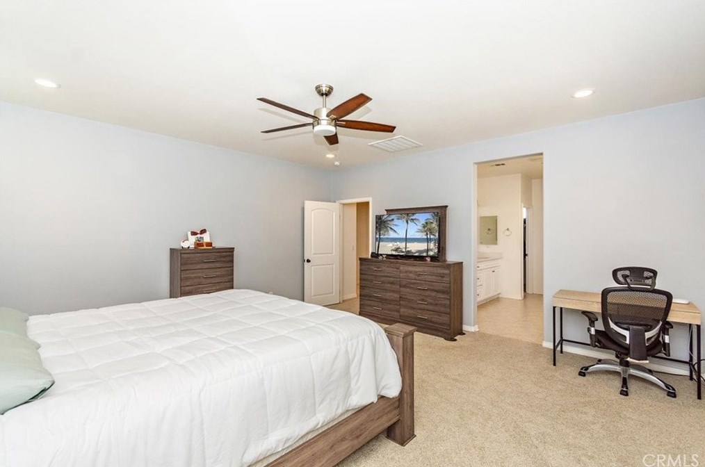 4602 Condor Ave, Fontana CA 92336-4715 exterior