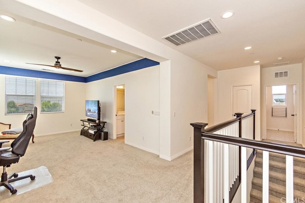 4602 Condor Ave, Fontana CA 92336-4715 exterior