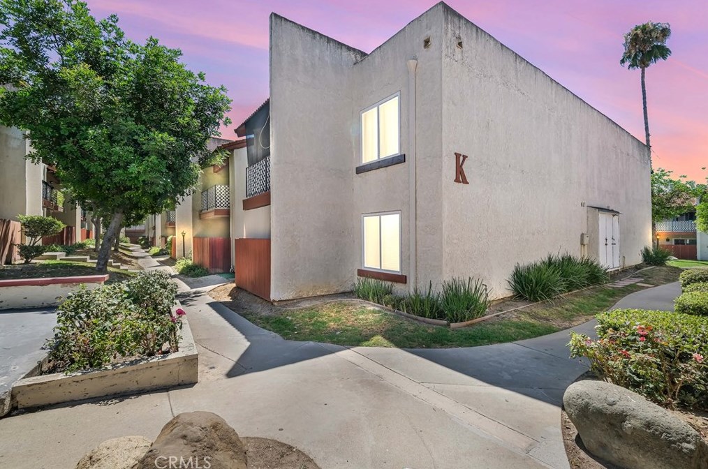 23617 Golden Springs Dr #k-11, Pomona, CA 91765