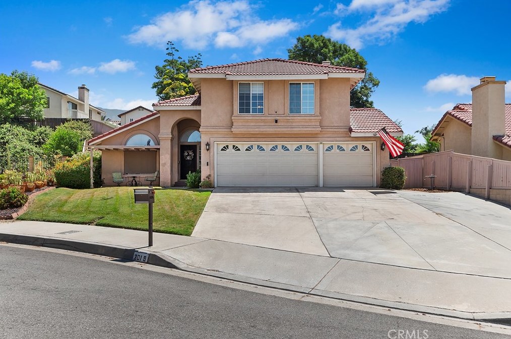 3019 Roadrunner Ct, Highland, CA 92346-1709
