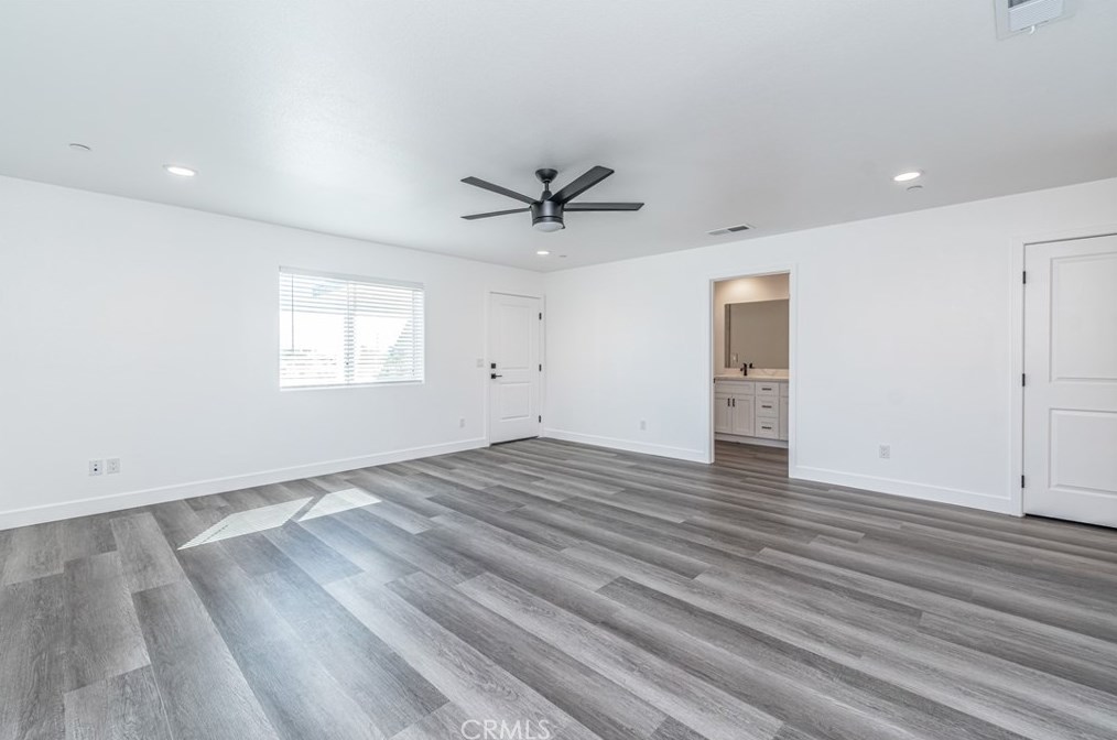 11437 1 Ave, Hesperia CA 92345-2153 exterior