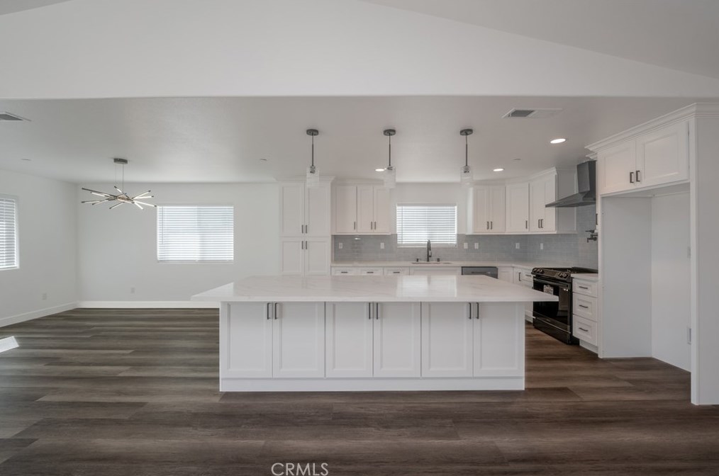 11437 1 Ave, Hesperia CA 92345-2153 exterior