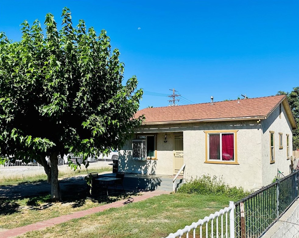 3747 Mintern St, Riverside CA  92509-4526 exterior