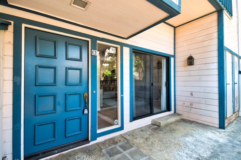 517 Chandler Ave, Monterey Park, CA 91754-1077