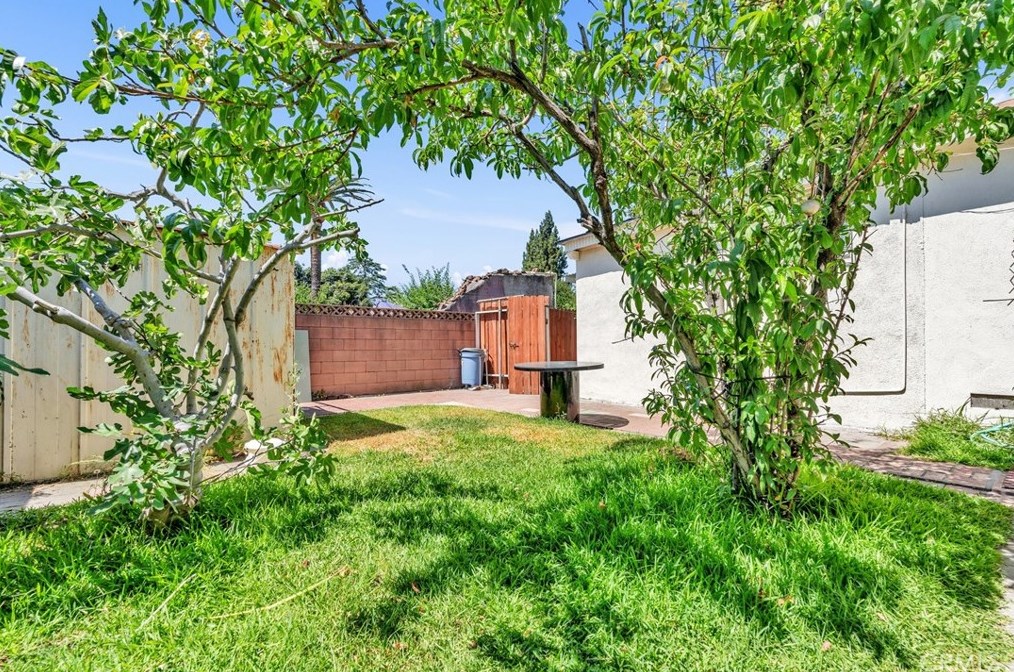 11018 Montecito Dr, El Monte CA 91731-2120 exterior