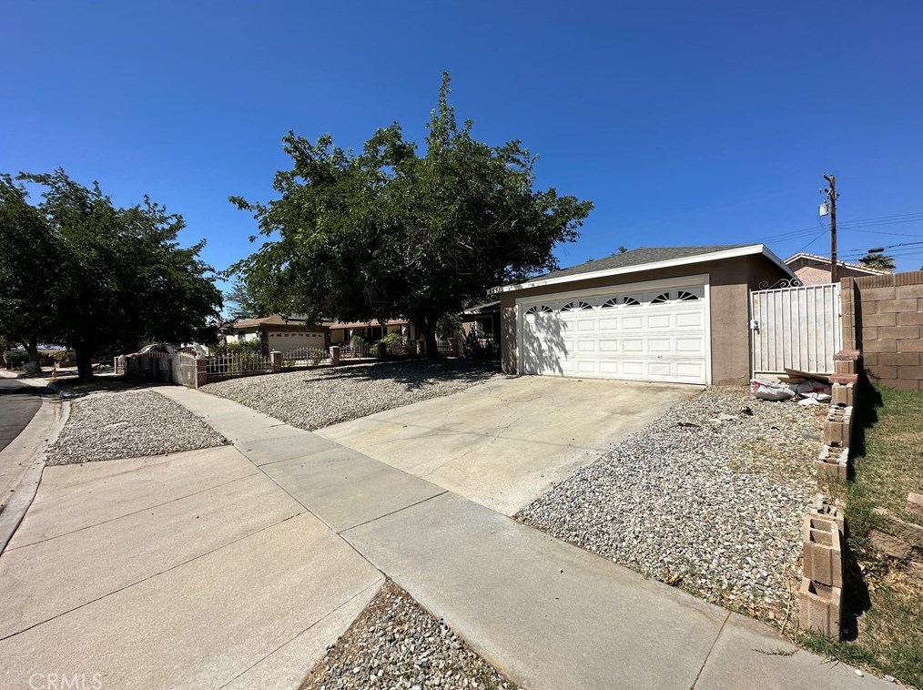 43735 Beech Ave, Lancaster, CA 93534