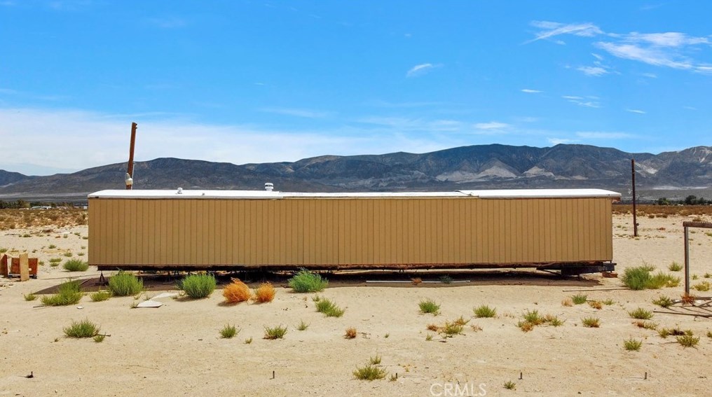 37023 Rabbit Springs Rd, Lucerne Valley CA  92356-8870 exterior