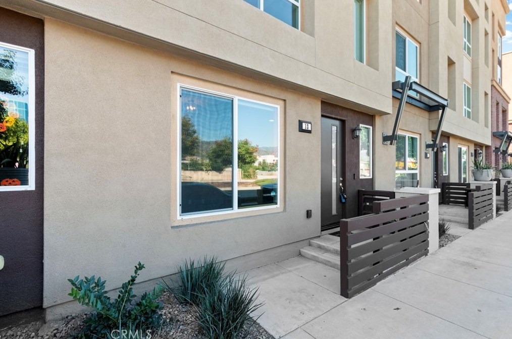 422 W Rte 66 #13, Glendora, CA 91740