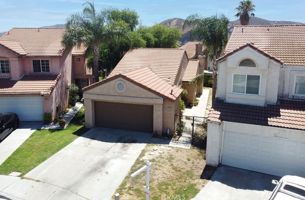 14679 Argentine Ct, Fontana, CA 92337-2780