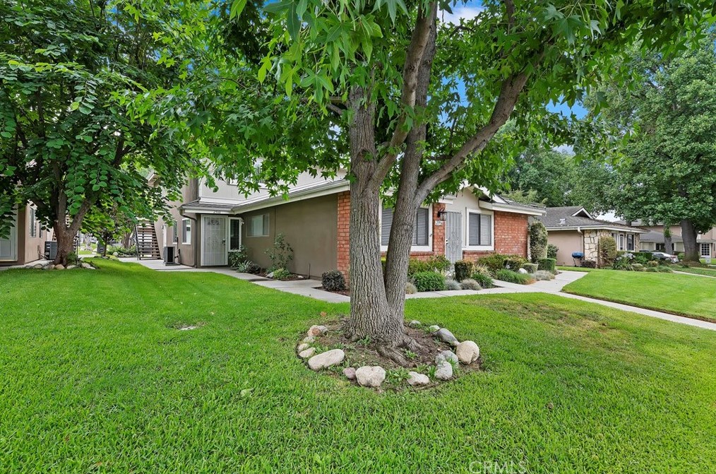 2960 Winfield Ave, La Verne, CA 91750