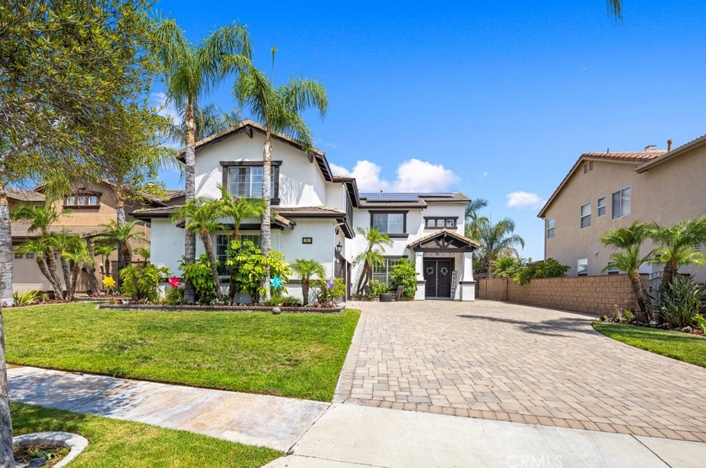 751 Raphael Cir, Corona, CA 92882-8514