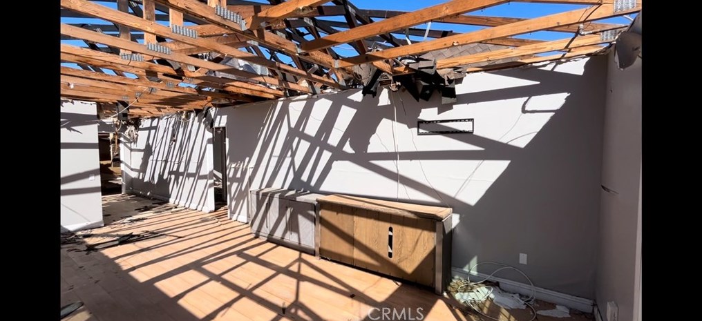 9502 Timberlane Ave, Hesperia CA  92345-6340 exterior