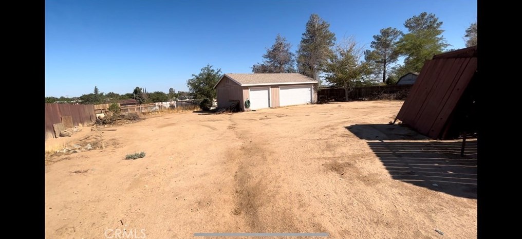 9502 Timberlane Ave, Hesperia CA  92345-6340 exterior