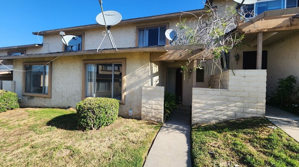 3700 Mountain Ave #5b, San Bernardino, CA 92404