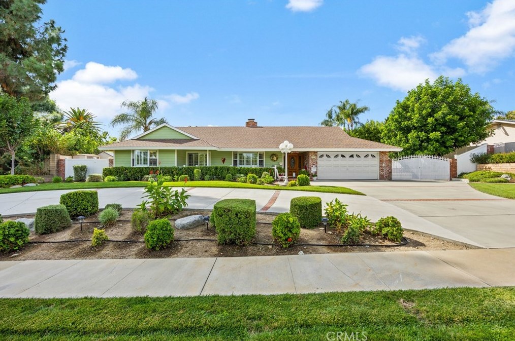 1621 N Redding Way, Upland, CA 91784