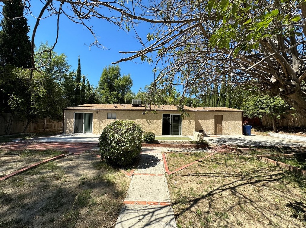 12126 El Oro Way, San Fernando CA  91344-2306 exterior