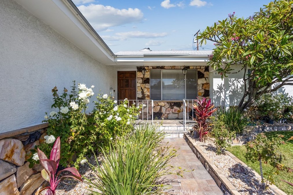 233 Markland Dr, Monterey Park, CA 91754-7114