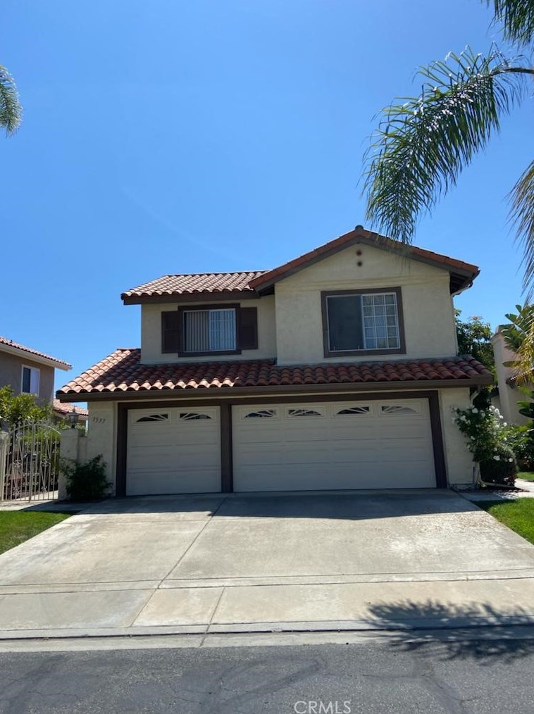 1537 Roma Dr, Vista, CA 92081
