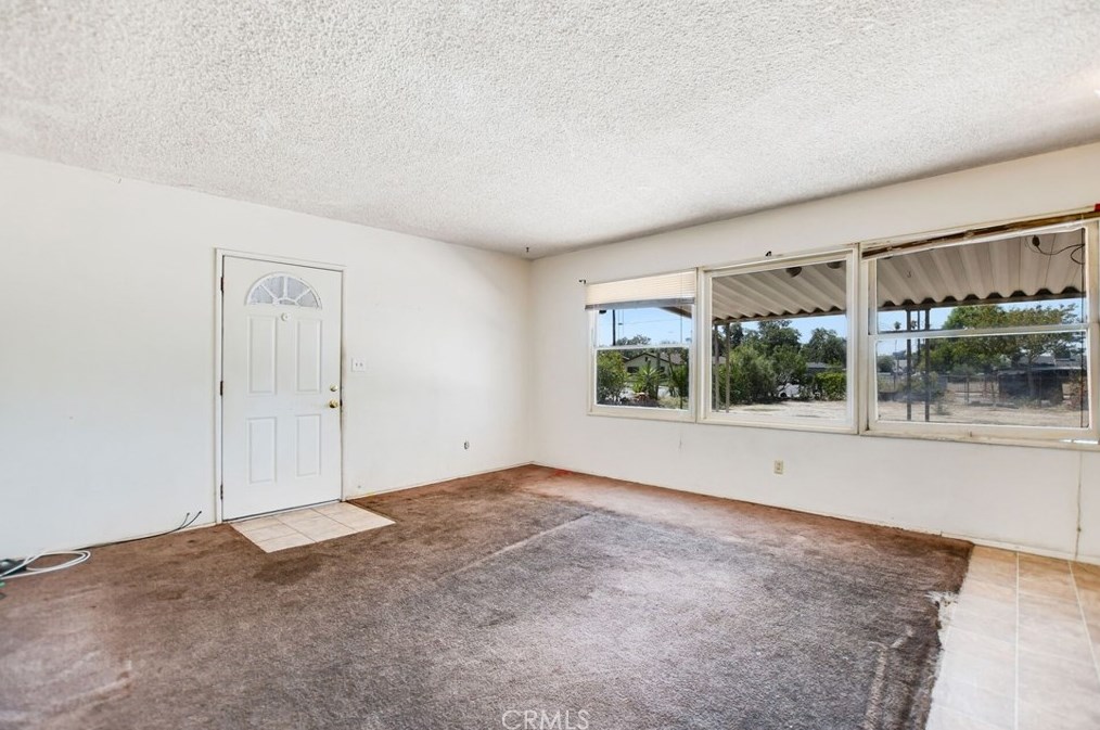 1104 Calhoun St, Redlands, CA 92374-3011