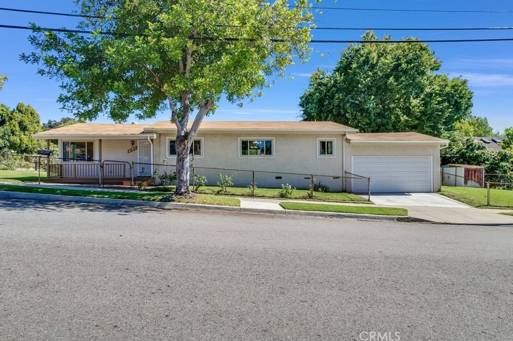 246 W 4th St, San Dimas, CA 91773